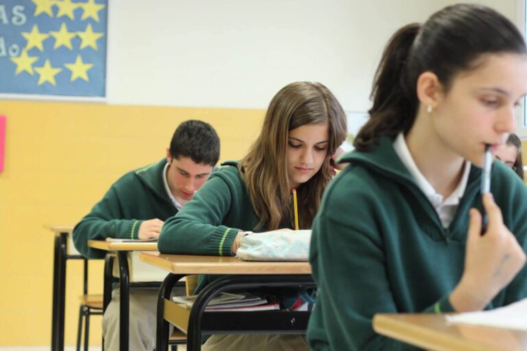 Uniformes Escolares CAMACHO Fabricación Textil